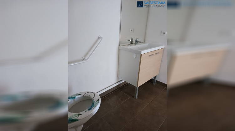 Ma-Cabane - Location Appartement FLEURY-LES-AUBRAIS, 63 m²