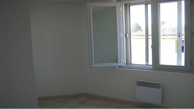 Ma-Cabane - Location Appartement FLORENSAC, 57 m²