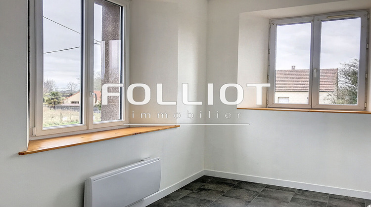 Ma-Cabane - Location Appartement FOLLIGNY, 69 m²