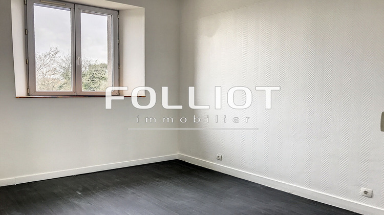 Ma-Cabane - Location Appartement FOLLIGNY, 69 m²