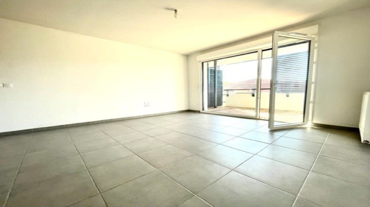 Ma-Cabane - Location Appartement FONSORBES, 42 m²