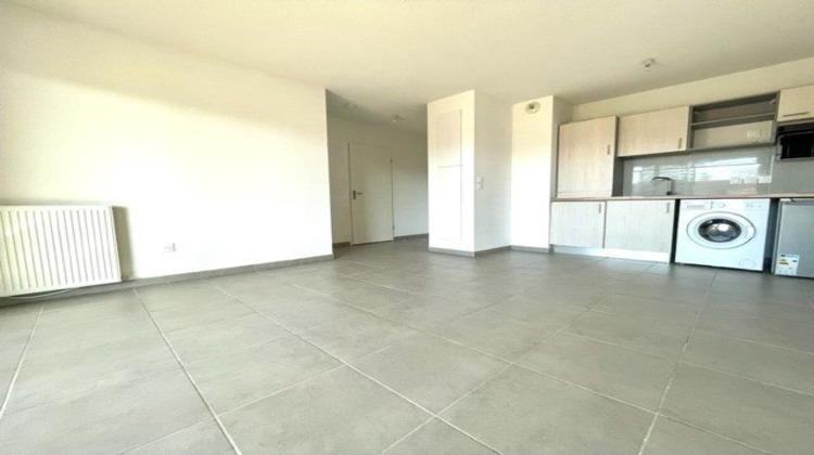Ma-Cabane - Location Appartement FONSORBES, 42 m²