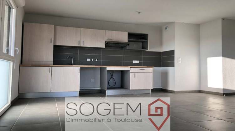 Ma-Cabane - Location Appartement FONSORBES, 64 m²