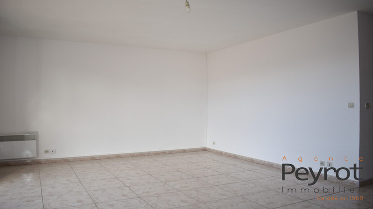 Ma-Cabane - Location Appartement Font-Romeu-Odeillo-Via, 60 m²