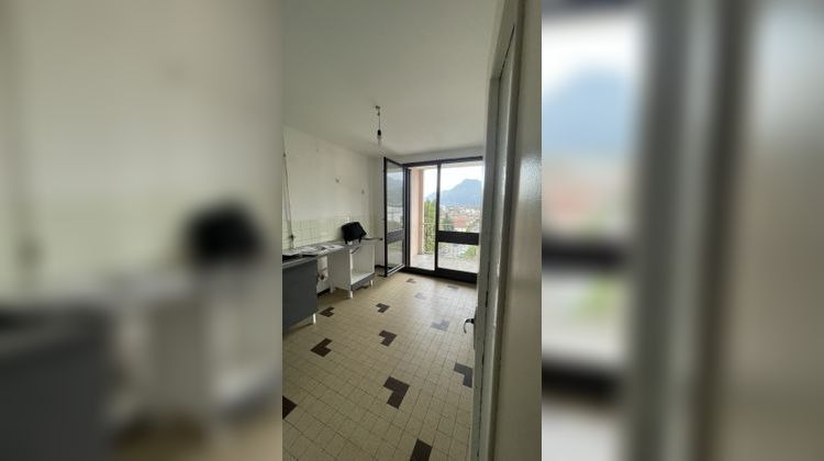 Ma-Cabane - Location Appartement Fontaine, 104 m²