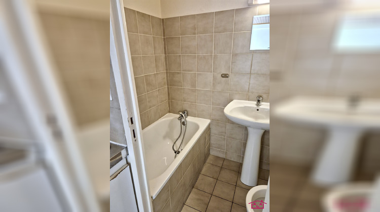 Ma-Cabane - Location Appartement Fontaine, 16 m²