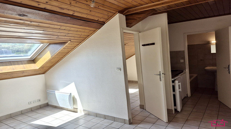 Ma-Cabane - Location Appartement Fontaine, 16 m²