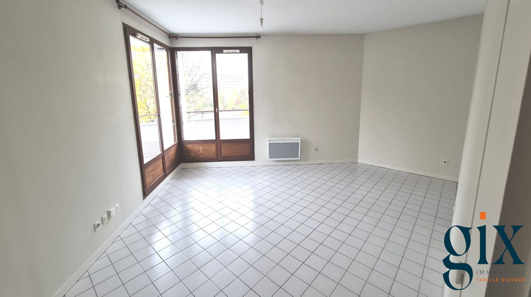 Ma-Cabane - Location Appartement Fontaine, 75 m²