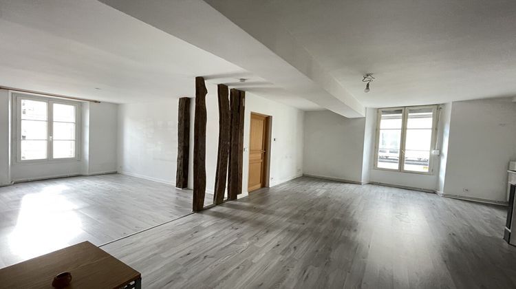 Ma-Cabane - Location Appartement FONTAINEBLEAU, 64 m²