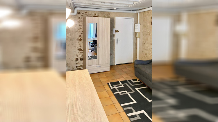 Ma-Cabane - Location Appartement FONTAINEBLEAU, 21 m²