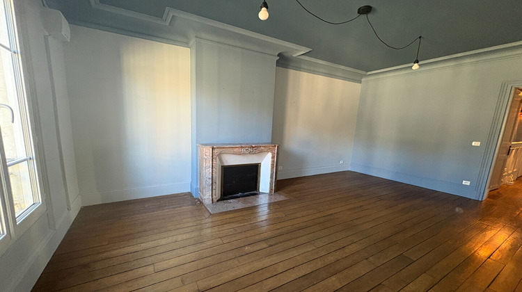 Ma-Cabane - Location Appartement FONTAINEBLEAU, 66 m²