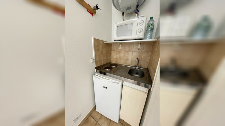 Ma-Cabane - Location Appartement FONTAINEBLEAU, 14 m²