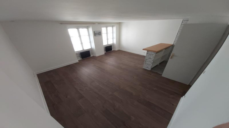 Ma-Cabane - Location Appartement FONTAINEBLEAU, 26 m²