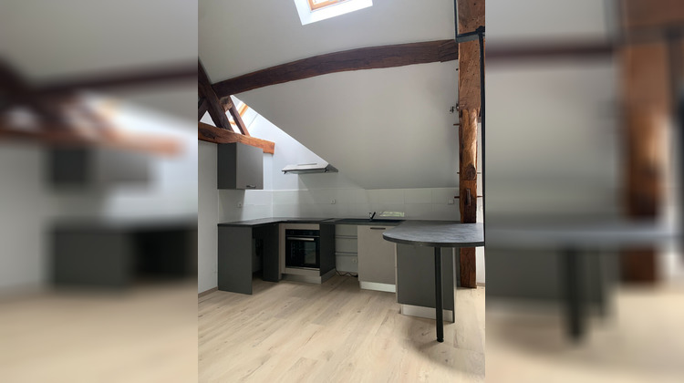 Ma-Cabane - Location Appartement FONTAINES, 68 m²