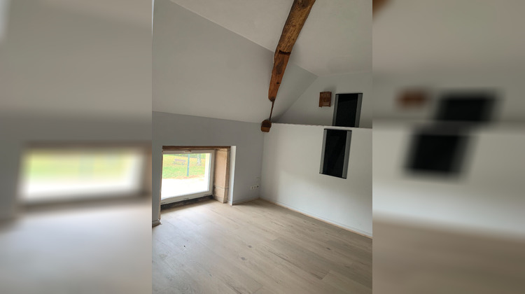 Ma-Cabane - Location Appartement FONTAINES, 68 m²