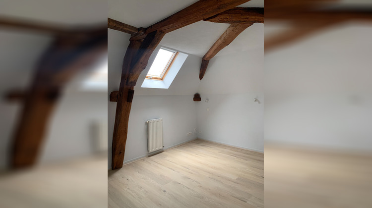 Ma-Cabane - Location Appartement FONTAINES, 68 m²