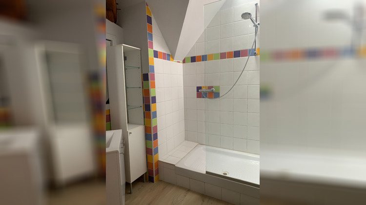 Ma-Cabane - Location Appartement FONTAINES, 68 m²