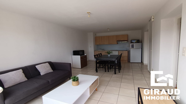 Ma-Cabane - Location Appartement Fontenay-le-Comte, 35 m²