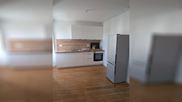 Ma-Cabane - Location Appartement FONTENAY LE COMTE, 47 m²