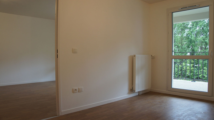 Ma-Cabane - Location Appartement FONTENAY-LE-FLEURY, 0 m²