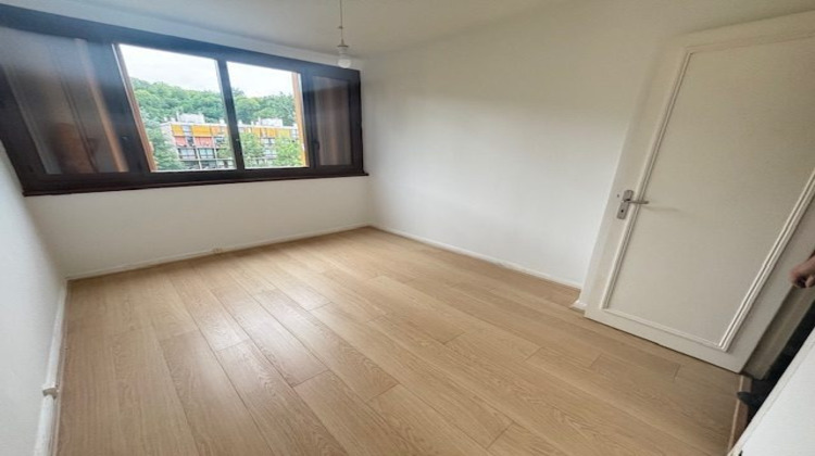 Ma-Cabane - Location Appartement Fontenay-le-Fleury, 65 m²