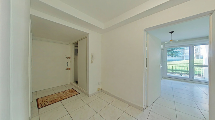 Ma-Cabane - Location Appartement FONTENAY-LE-FLEURY, 35 m²
