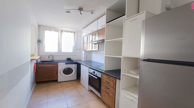 Ma-Cabane - Location Appartement FONTENAY-LE-FLEURY, 70 m²