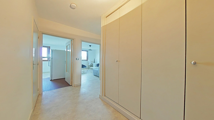 Ma-Cabane - Location Appartement FONTENAY-LE-FLEURY, 32 m²