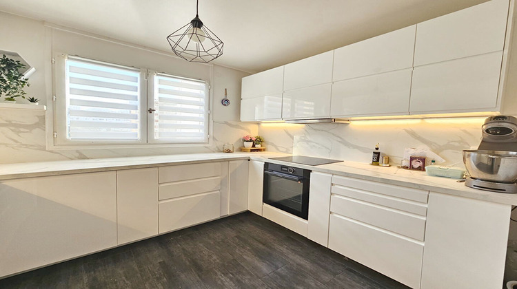 Ma-Cabane - Location Appartement FONTENAY-SOUS-BOIS, 102 m²