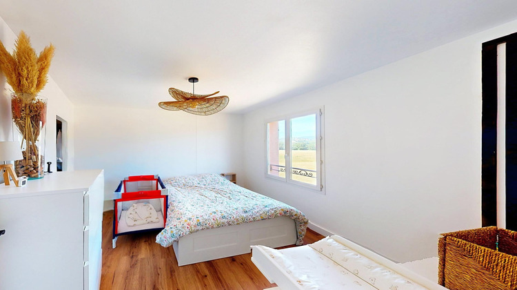 Ma-Cabane - Location Appartement Forcalqueiret, 90 m²