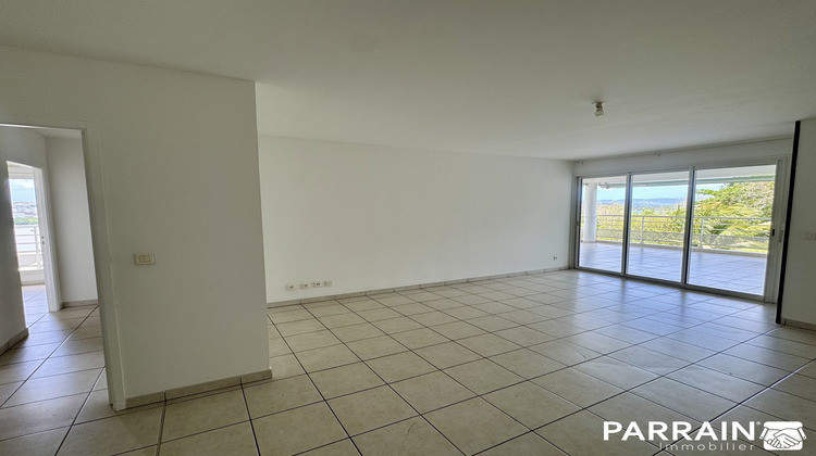 Ma-Cabane - Location Appartement Fort-de-France, 93 m²