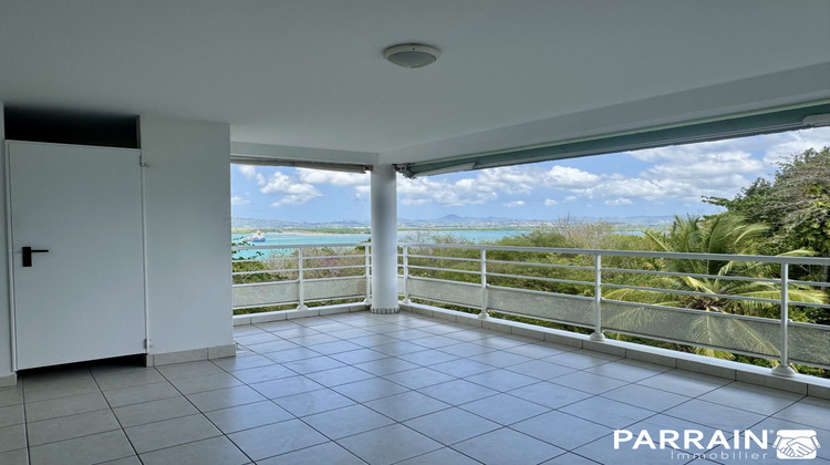 Ma-Cabane - Location Appartement Fort-de-France, 93 m²