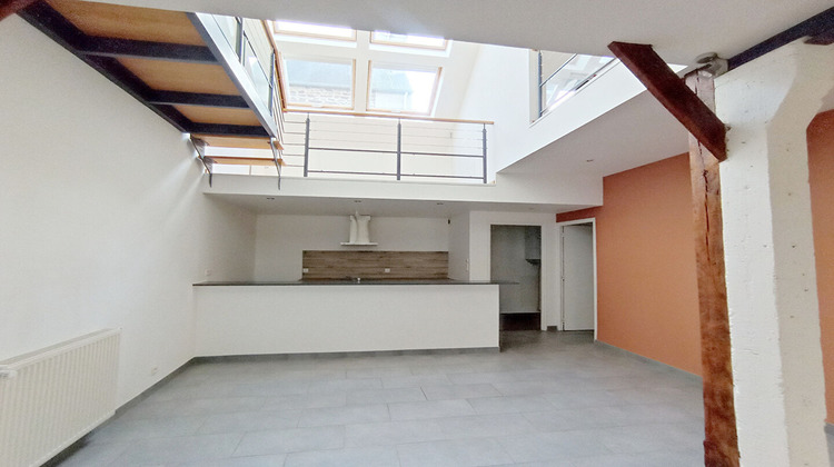 Ma-Cabane - Location Appartement FOUGERES, 109 m²