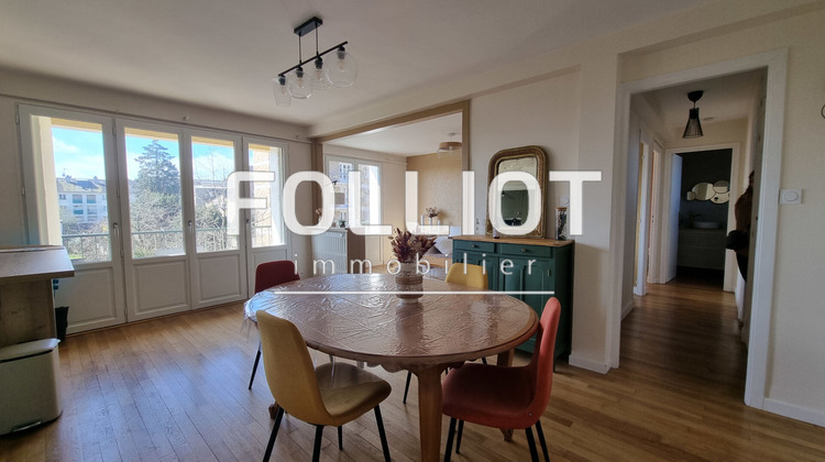 Ma-Cabane - Location Appartement FOUGERES, 58 m²