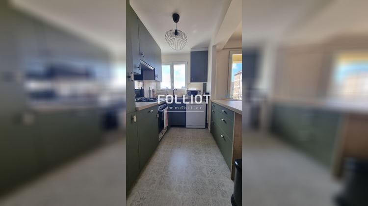 Ma-Cabane - Location Appartement FOUGERES, 58 m²