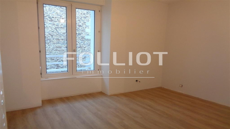 Ma-Cabane - Location Appartement FOUGERES, 31 m²