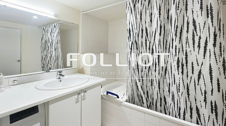 Ma-Cabane - Location Appartement FOUGERES, 56 m²