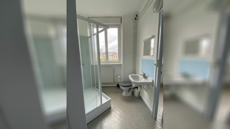 Ma-Cabane - Location Appartement FOUGERES, 38 m²