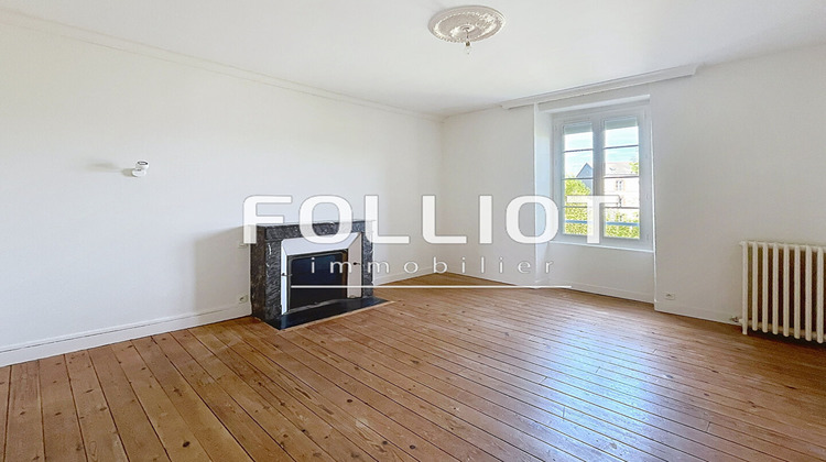 Ma-Cabane - Location Appartement FOUGERES, 75 m²