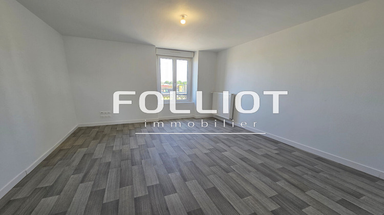 Ma-Cabane - Location Appartement FOUGERES, 53 m²
