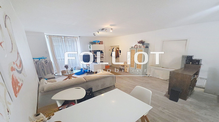 Ma-Cabane - Location Appartement FOUGERES, 49 m²
