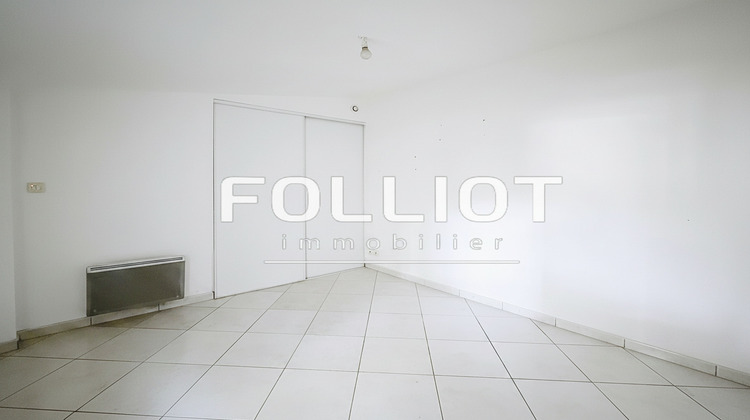 Ma-Cabane - Location Appartement FOUGERES, 57 m²
