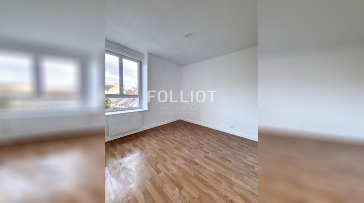 Ma-Cabane - Location Appartement FOUGERES, 72 m²