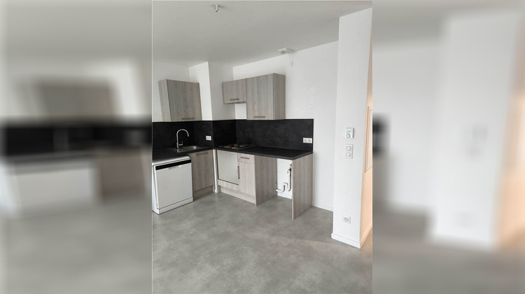 Ma-Cabane - Location Appartement FOUJU, 57 m²