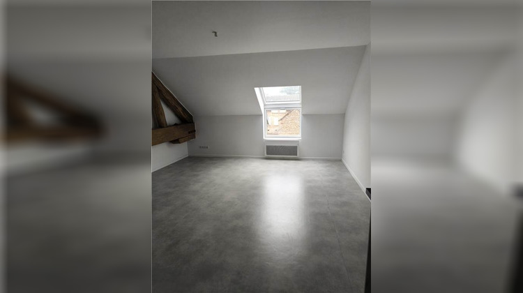 Ma-Cabane - Location Appartement FOUJU, 57 m²