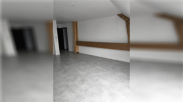 Ma-Cabane - Location Appartement FOUJU, 57 m²