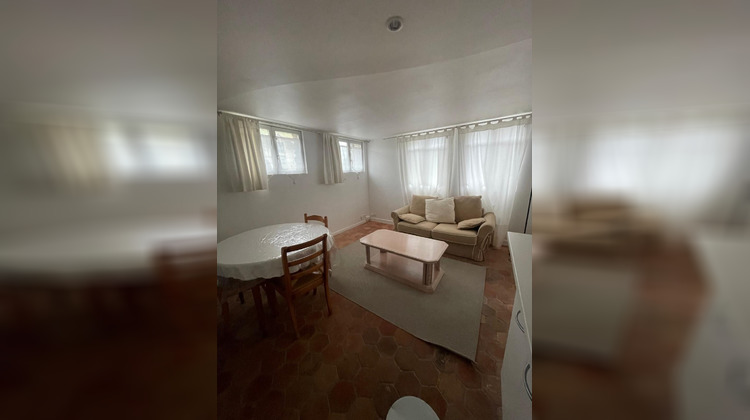 Ma-Cabane - Location Appartement FOUJU, 39 m²
