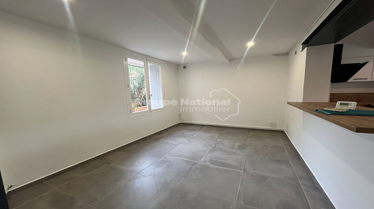 Ma-Cabane - Location Appartement FOURQUES, 69 m²