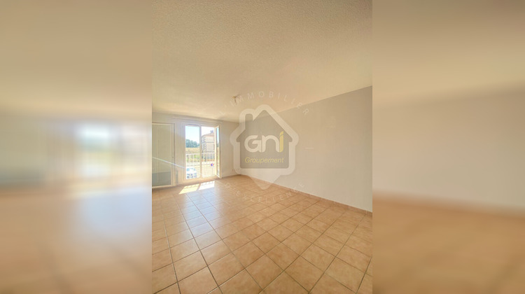 Ma-Cabane - Location Appartement FOURQUES, 59 m²