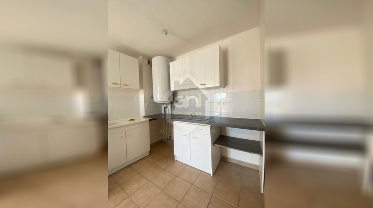 Ma-Cabane - Location Appartement FOURQUES, 59 m²